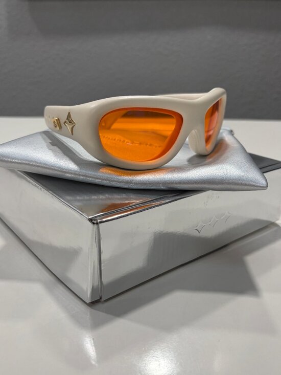 Brand New Futuremood Sunglasses main image 4